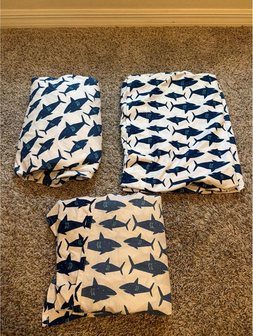 Pillowfort Shark Print Bedding Set Blue White - Full Size